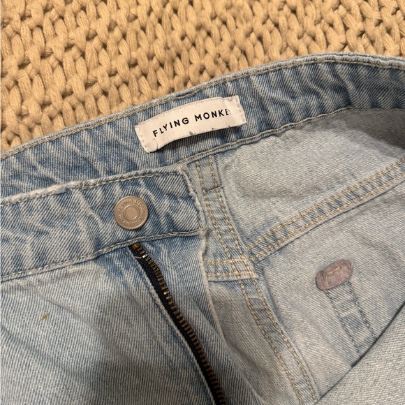 High-rise light wash, flare jeans - Picture 5 of 5